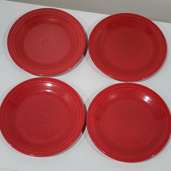4 fiestaware scarlet dinner plates - Picture 1 of 2